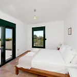Villa Seaside Gennadi